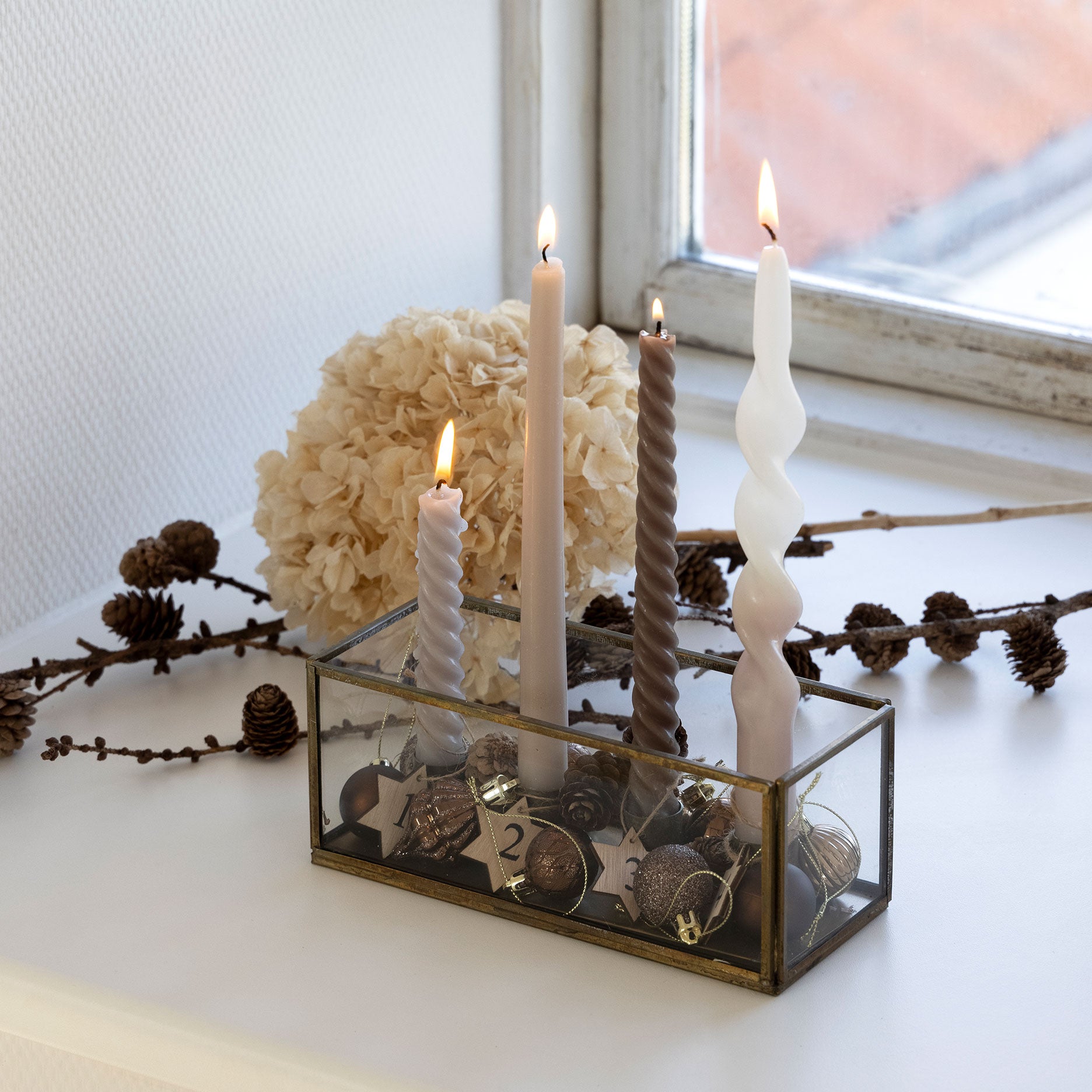 Adventsstjerner i træ med tal